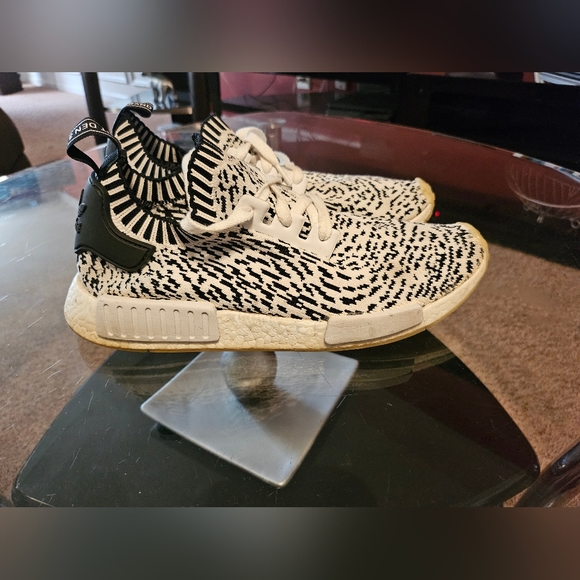 Adidas boost size 10 - Picture 7 of 7